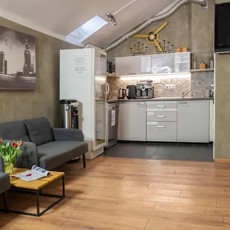 Hostel New World St *