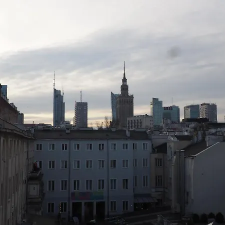 New World St Hostel *