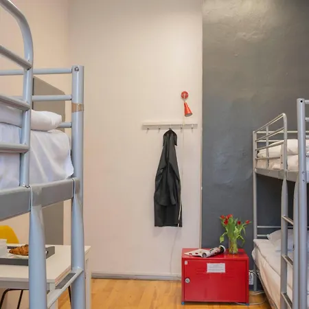 New World St And Private Hostel *