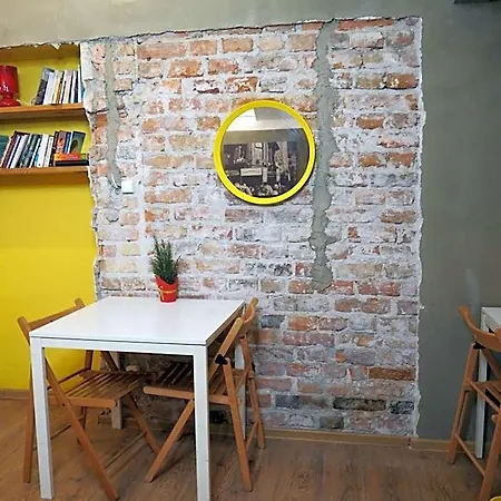 New World St Hostel