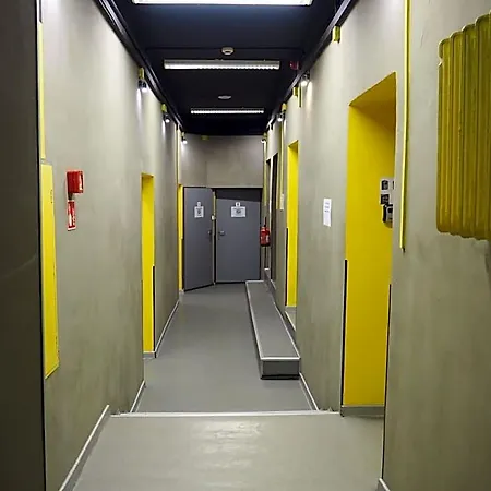 New World St Hostel *