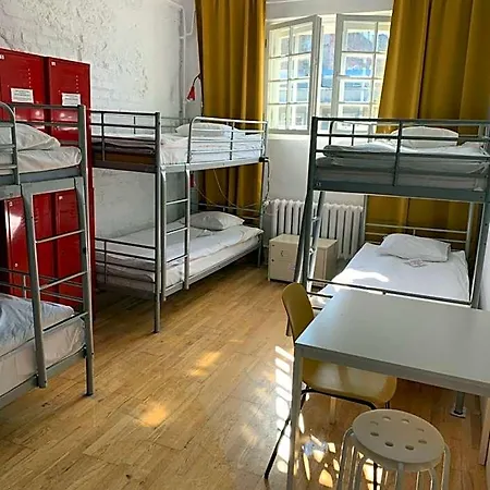New World St Hostel *