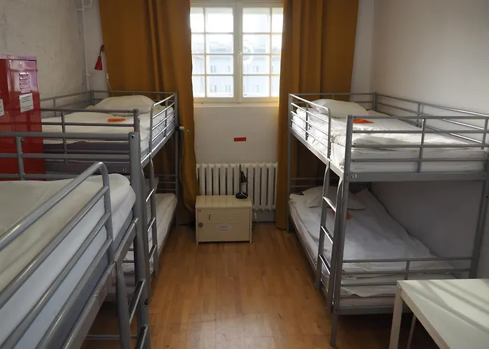 New World St Hostel&private