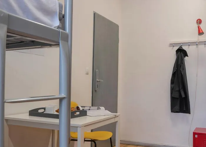 New World St Hostel&private Hostel *