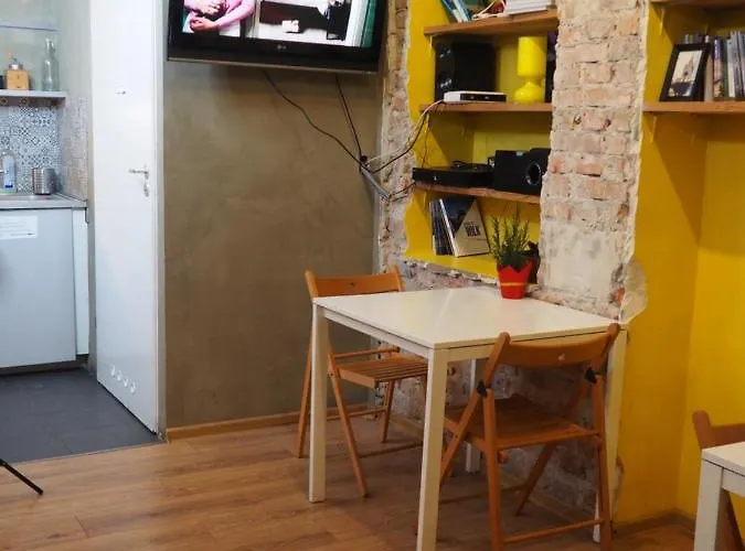 New World St Vandrarhem *