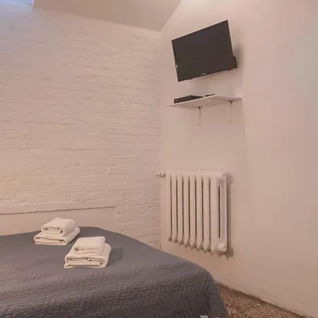 Hostel New World St Hostel&private Warschau