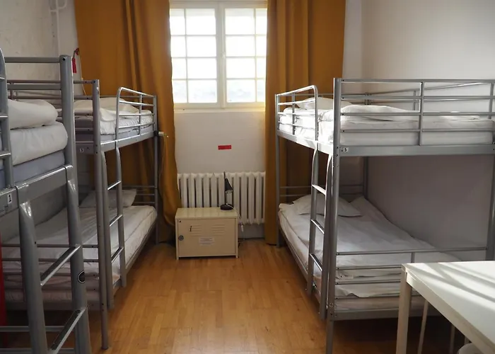 New World St بيت شباب