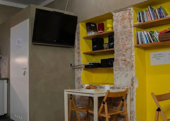 New World St وارسو